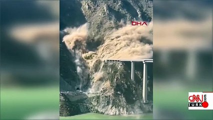 Çin'deki 758 metrelik köprüde kısmi çökme: O anlar kamerada!