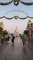 Voilà à quoi ressemble Disneyland Paris pour la saison de Noël 🥰