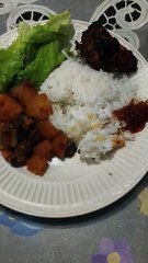 Menu hari Rabu "Sambal goreng kentang ati & ayam bakar + Lalap + nasi
