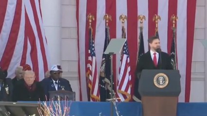 Vance trolls Trump and shares a laught with him on Veterans Day