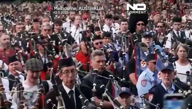 Волынщики в Мельбурне установили мировой рекорд с песней AC/DC