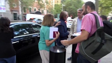 Raphael protagoniza la portada de la revista Hola: "Mi gran éxito es imponerme a la muerte"