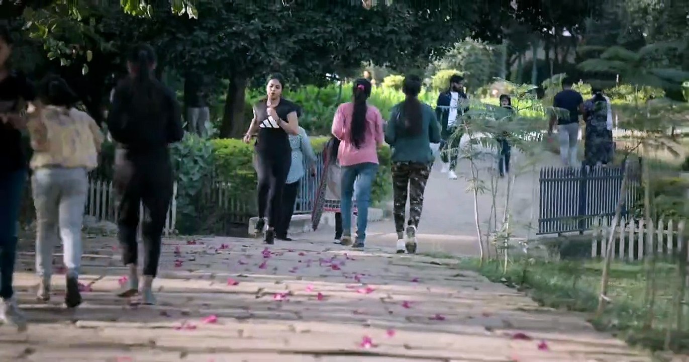 Jhansi S01 E06