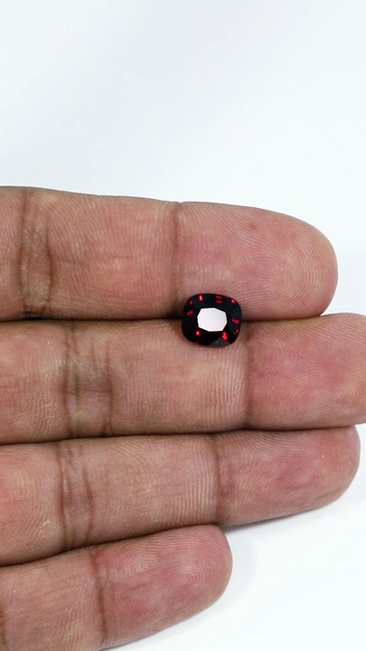 Garnet​‍​‌‍​‍‌​‍​‌‍​‍‌ Stone – The Gem of Passion and Power