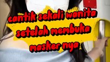 Cantik sekali wanita ini setelah masker nya di buka