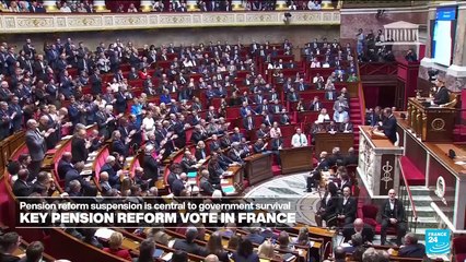 Far left dismisses pension reform suspension as inadequate, Socialists take victory lap, far right embraces 'stability'