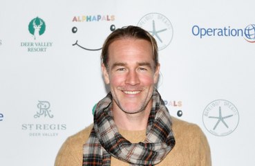 James Van Der Beek verkauft 'Dawson's Creek'- Requisiten, um Krebsbehandlung zu bezahlen