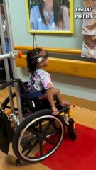 Cette petite fille reçoit une surprise après 49 jours de traitement à l’hôpital