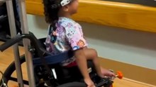 Cette petite fille reçoit une surprise après 49 jours de traitement à l’hôpital