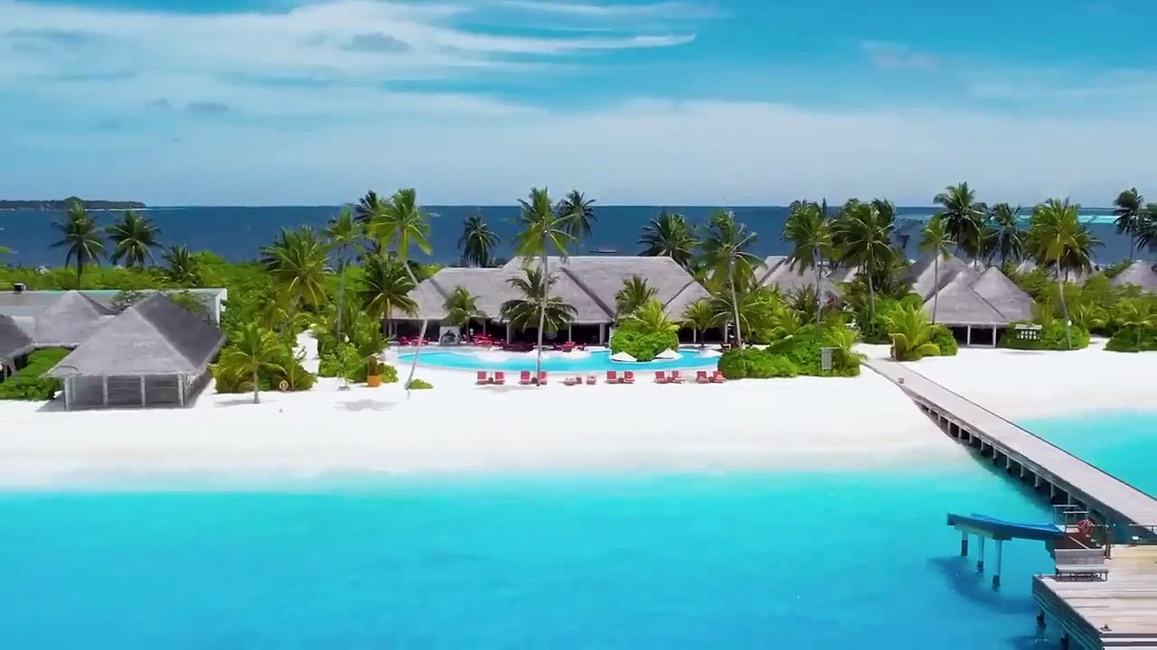 YOUNA - Melodic Techno & Progressive House DJ Mix 2025