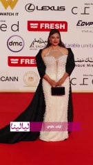 ليلى علوي تتألق في فستان أبيض مطرز في افتتاح مهرجان الجونة