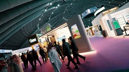 مناف للأغذية الصناعية توقّع خمس اتفاقيات استراتيجية وتستعرض منظومتها الإنتاجية في مؤتمر ومعرض الحج 1447هـ