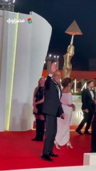 أشرف عبد الباقي وابنته ورامي رضوان وحسن الرداد على السجادة الحمراء لمهرجان القاهرة