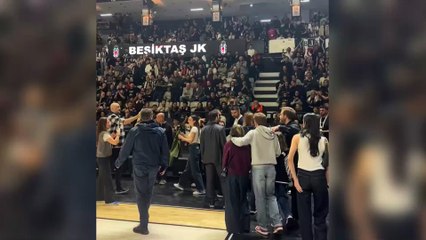 Taraftarlardan Ersin Destanoğlu'na büyük destek