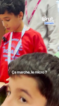 BRUT. DEMAIN — Avec l'association L'envol qui organise des colonies de vacances médicalisées.