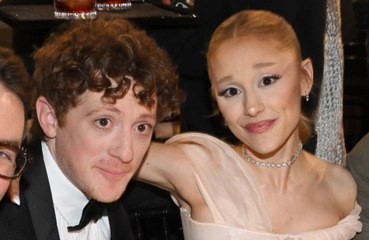 Ariana Grande y Ethan Slater 'prefieren mantener un perfil bajo'