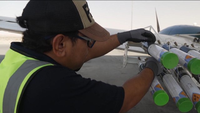 Siembra de nubes en el desierto: la apuesta de los Emiratos Árabes para controlar el agua