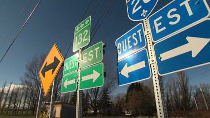 Quatre véhicules de la SQ endommagés lors d'une folle poursuite policière