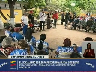 Presidente Nicolás Maduro firmó el certificado oficial de la conformación de la Comuna 4 mil