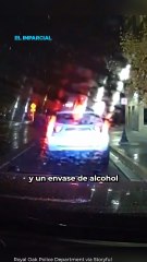 Arrolló todo a su paso: Mujer chocó tienda y embistió patrulla