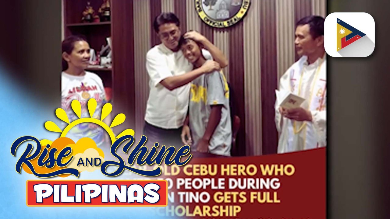 15 years old na binatilyo sa Cebu, nagligtas ng 50 katao sa kasagsagan ng bahang dulot ng Bagyong #TinoPH; Scholarship grant, ibinigay ng LGU