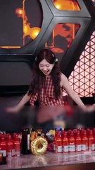 Reborn as unloved daughter, I crush scheming sister!