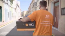 ¡PcComponentes encuentra a Felicidad en Valencia! - Día Internacional de la Felicidad