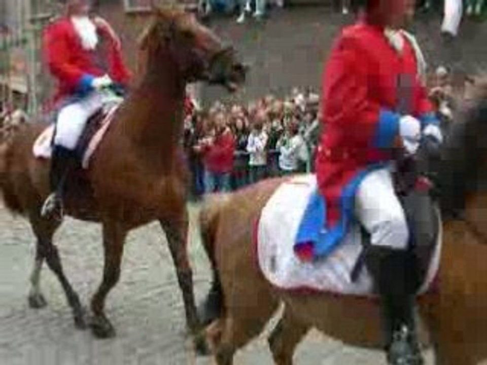 doudou 2008 - Procession - au galop