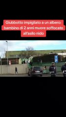 Giubbotto impigliato a un albero: bambino di 2 anni muore soffocato all’asilo nido.#news #daytime #tiktoknews #perteeeee #socialnews #italiatiktok #giallo #cronaca #tg #ansa