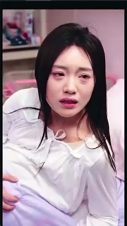 Doblado ESEl día que di a luz, me divorcié CNES Goodshort