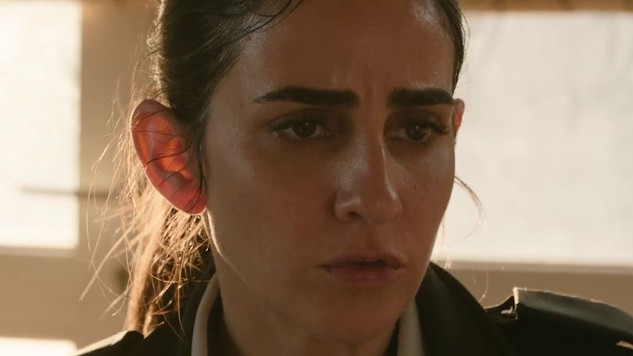 Fireflies Trailer OmdU