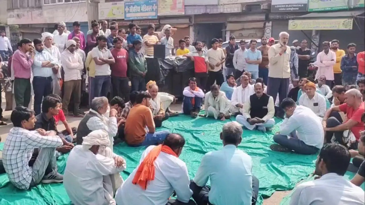 लक्ष्मणगढ़ कस्बा आज बंद, रूस से छात्र अजीत चौधरी का शव भारत नहीं आने से लोगों में आक्रोश