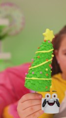 Modeling clay Christmas tree for little artists! 🎨🎄 #christmascrafts