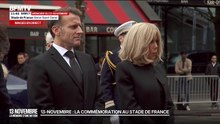 Commémorations du 13-Novembre: Emmanuel Macron dépose une gerbe de fleurs au Stade de France