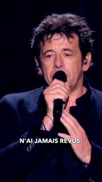 🇫🇷 « Ce soir, on sort » : @patrickbruel rend hommage aux victimes du 13 novembre 💫 Dix ans après les attentats du 13 novembre 2015, Patrick Bruel a partagé une vidéo bouleversante captée lors de son concert à la Défense U Arena en 2019. Sur scène, le