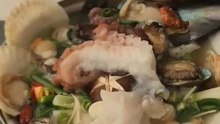 Boiled seafood and vegetable