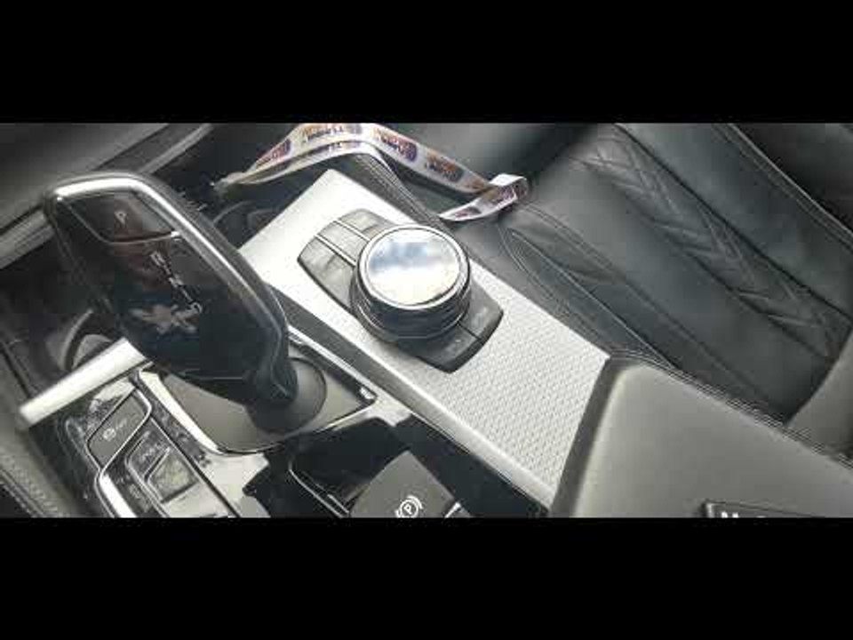 BMW M550i (G30) - N63B44-V8-BiTurbo Abgasklappen dauerhaft offen - Sicherung F203