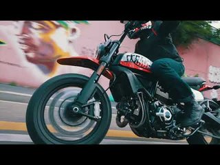 Etwas Supermoto dabei: die Ducati Scrambler 800 Urban Motard Modelljahr 2022!