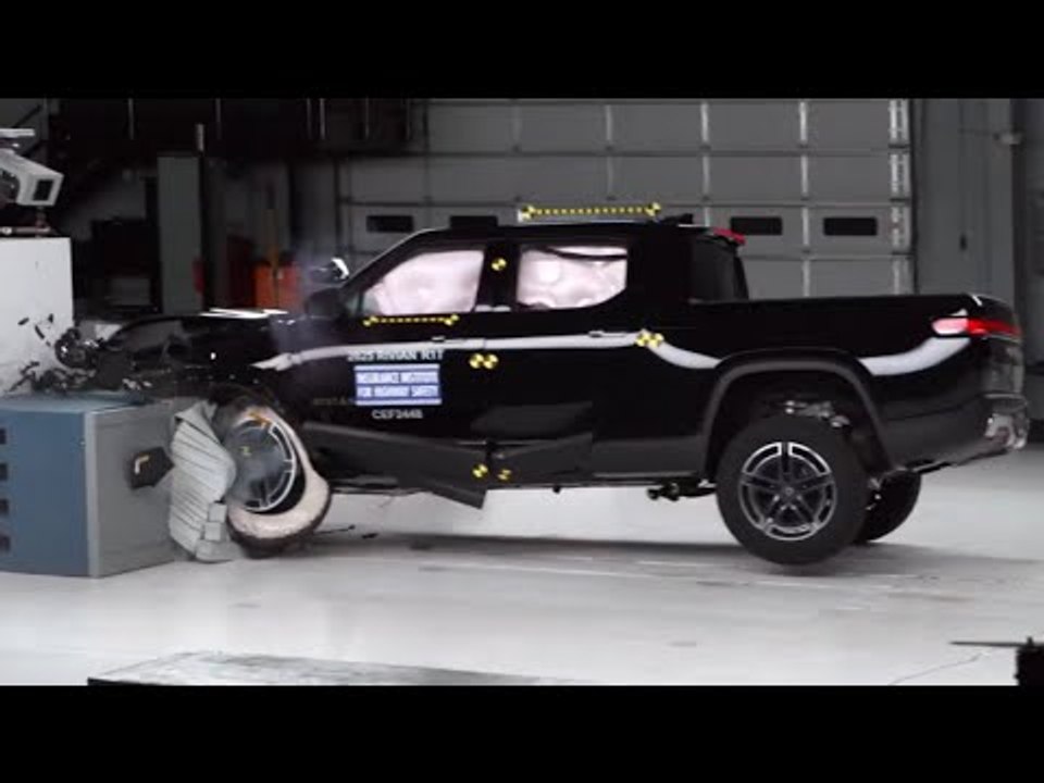 2025 Rivian R1T: Wie sicher ist er im aktuellen IIHS Crashtest?