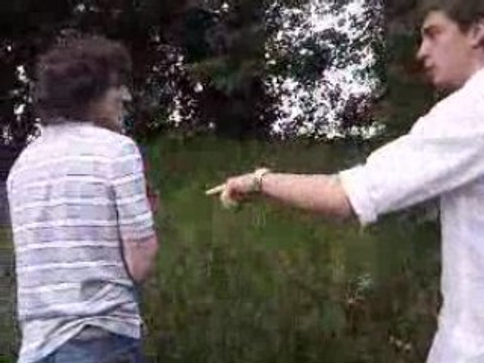 Gros, Pipou coup d'epaules!!