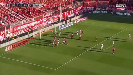 El golazo de chilena de Santiago Montiel a Independiente Rivadavia