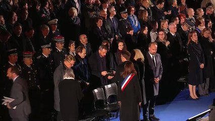 Homenaje a víctimas del atentado 13N