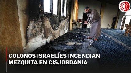 Colonos israelíes prenden fuego a mezquita en Cisjordania ocupada