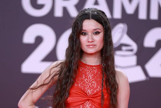 ¡La venezolana Joaquina se adueña de los Latin Grammy!