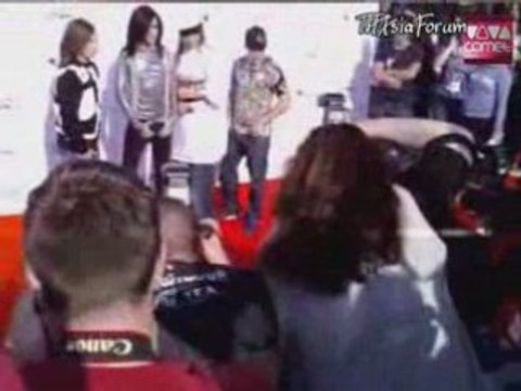 Tokio Hotel-08.05.23-Comet-TH Arrive2