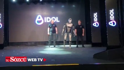Sahneye çıkan robot bayıldı! Ülke tüm dünyaya rezil oldu