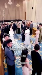 Reversal of the genius doctor / Us at the moment of the curtain call