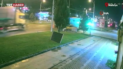 Malatya'da zincirleme trafik kazasında 2 kişi öldü, 3 kişi yaralandı