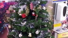 家の近所の家電量販店のクリスマス飾り2025
