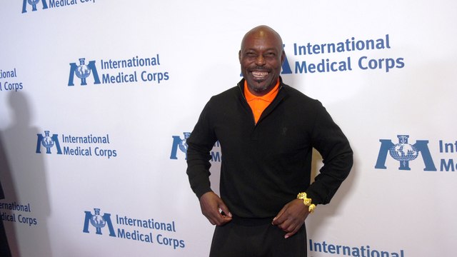 Jimmy Jean-Louis walks the red carpet at the 2025 International Medical Corps Annual Awards